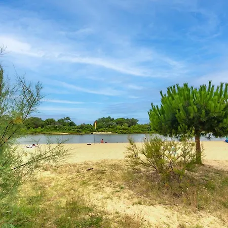 B Village * Gujan-Mestras
