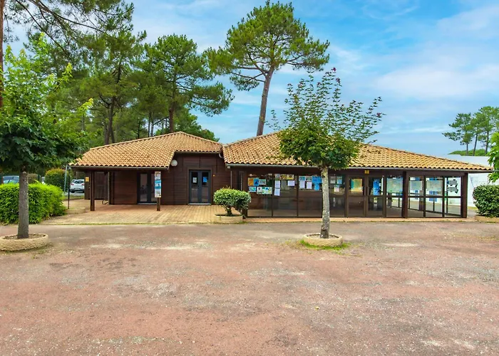 B Village * Gujan-Mestras