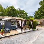 B Village Apartmán