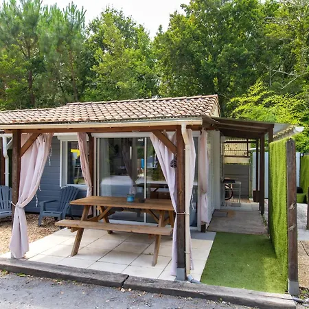 B Village Gujan-Mestras